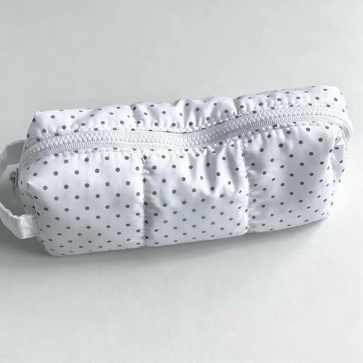 Polka Dot Handheld Pencil Bag  - đánh giá và giá Aesthetic Large Pencil Case Pouch